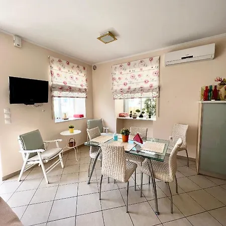 Batsi Central Apartment * Batsi