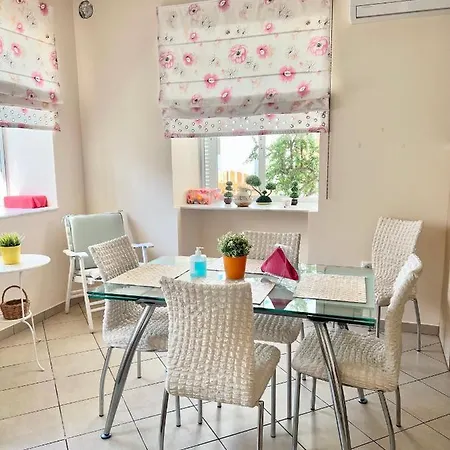 Appartement Batsi Central Apartment